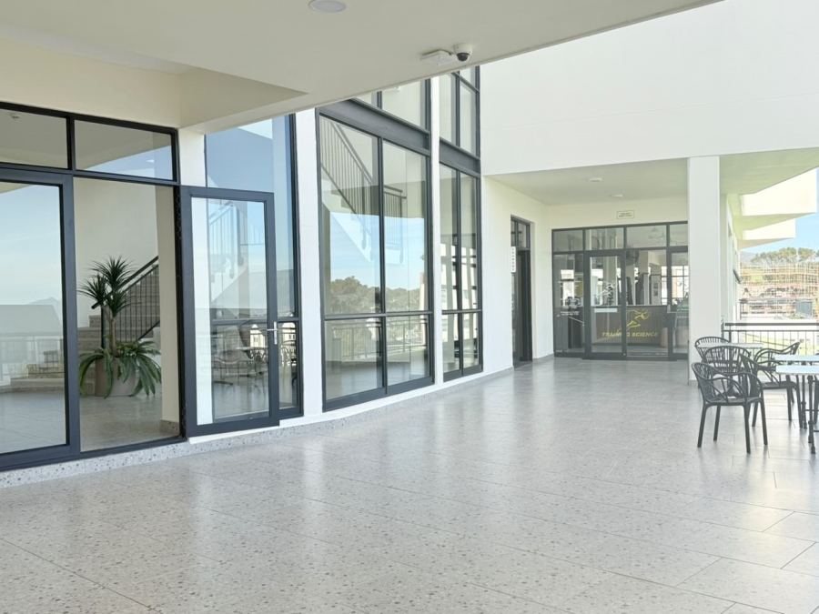To Let 2 Bedroom Property for Rent in De Zicht Estate Western Cape